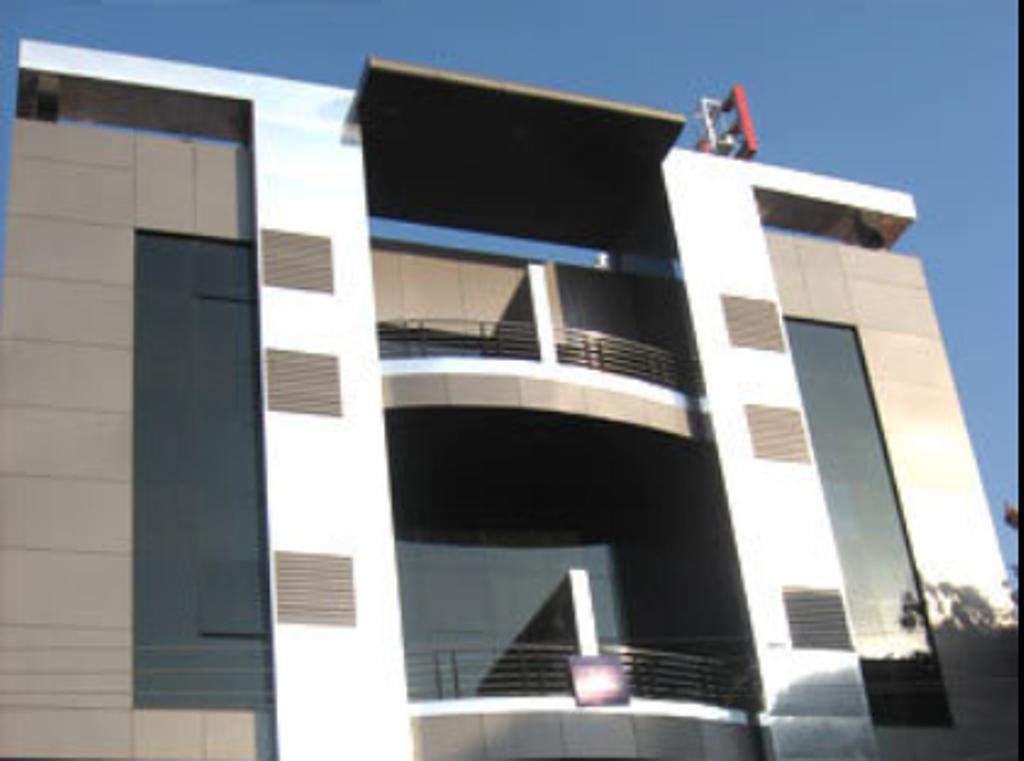 Hotel The Elite Suites Pune Værelse billede