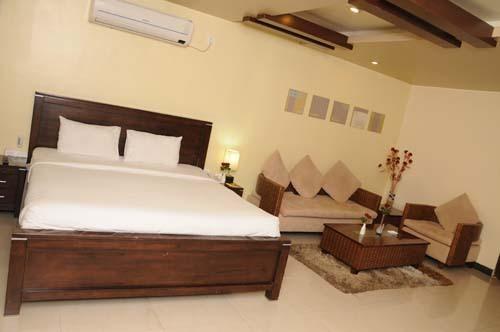 Hotel The Elite Suites Pune Eksteriør billede